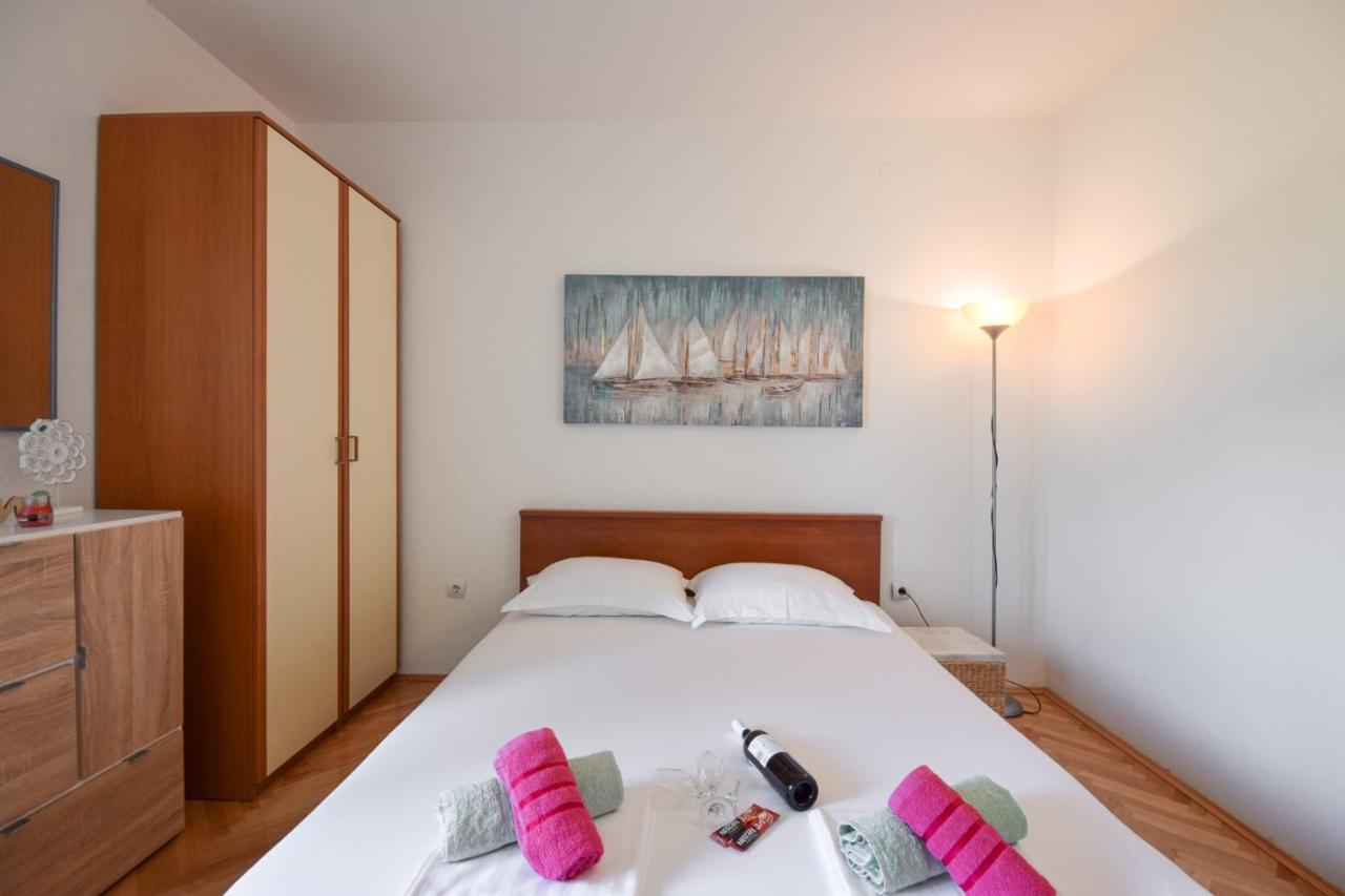 Apartamento Marios Brela Exterior foto