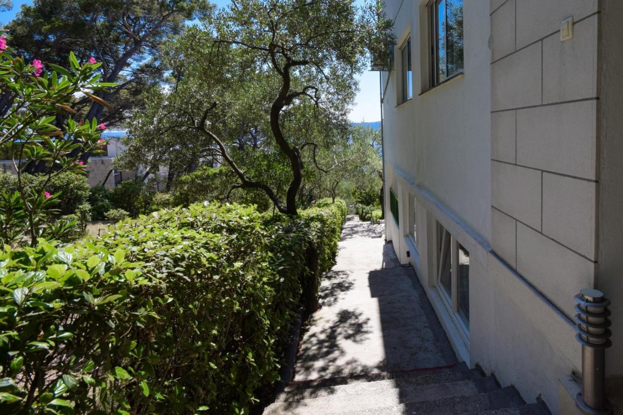 Apartamento Marios Brela Exterior foto