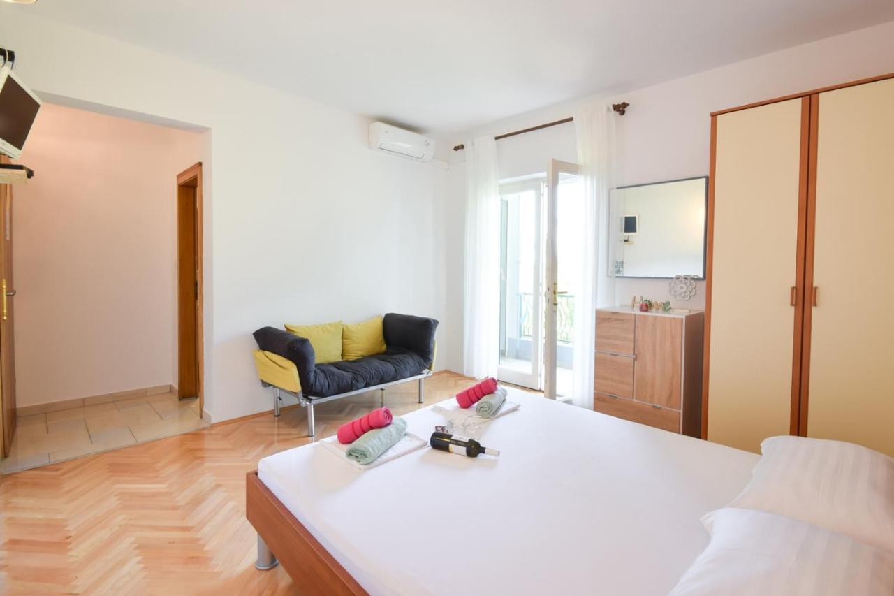 Apartamento Marios Brela Exterior foto