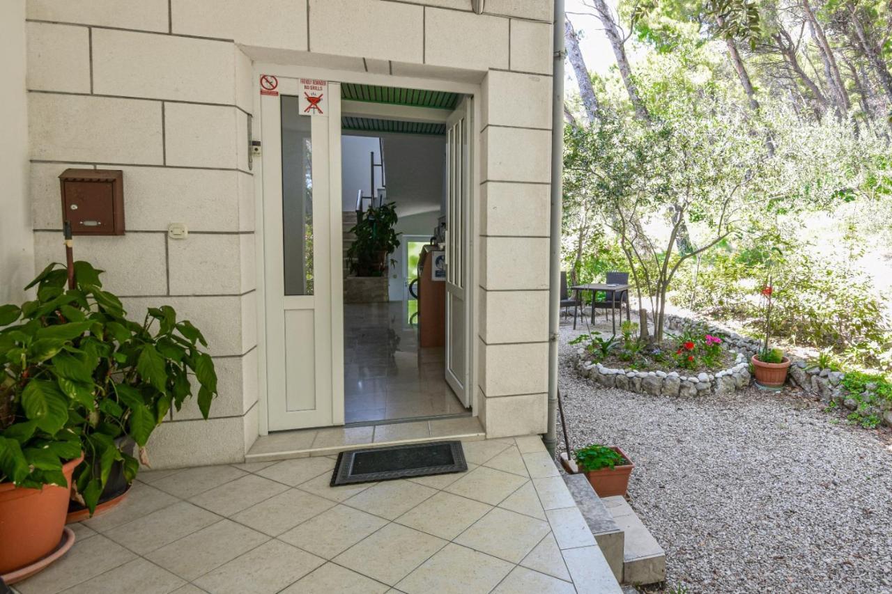 Apartamento Marios Brela Exterior foto