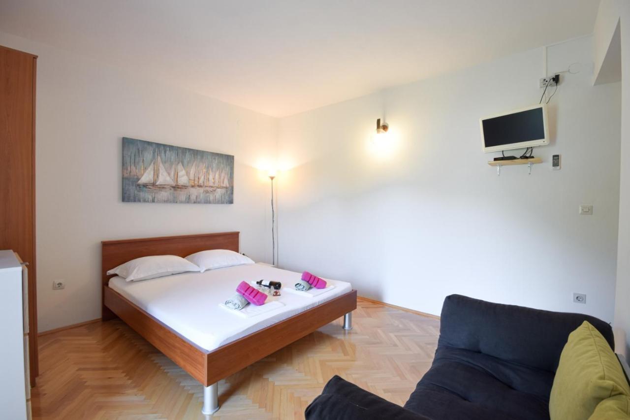 Apartamento Marios Brela Exterior foto