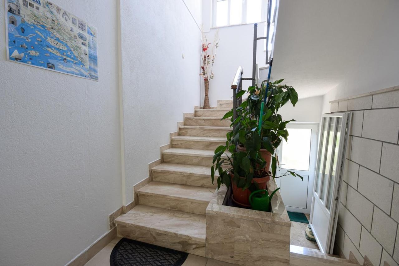 Apartamento Marios Brela Exterior foto